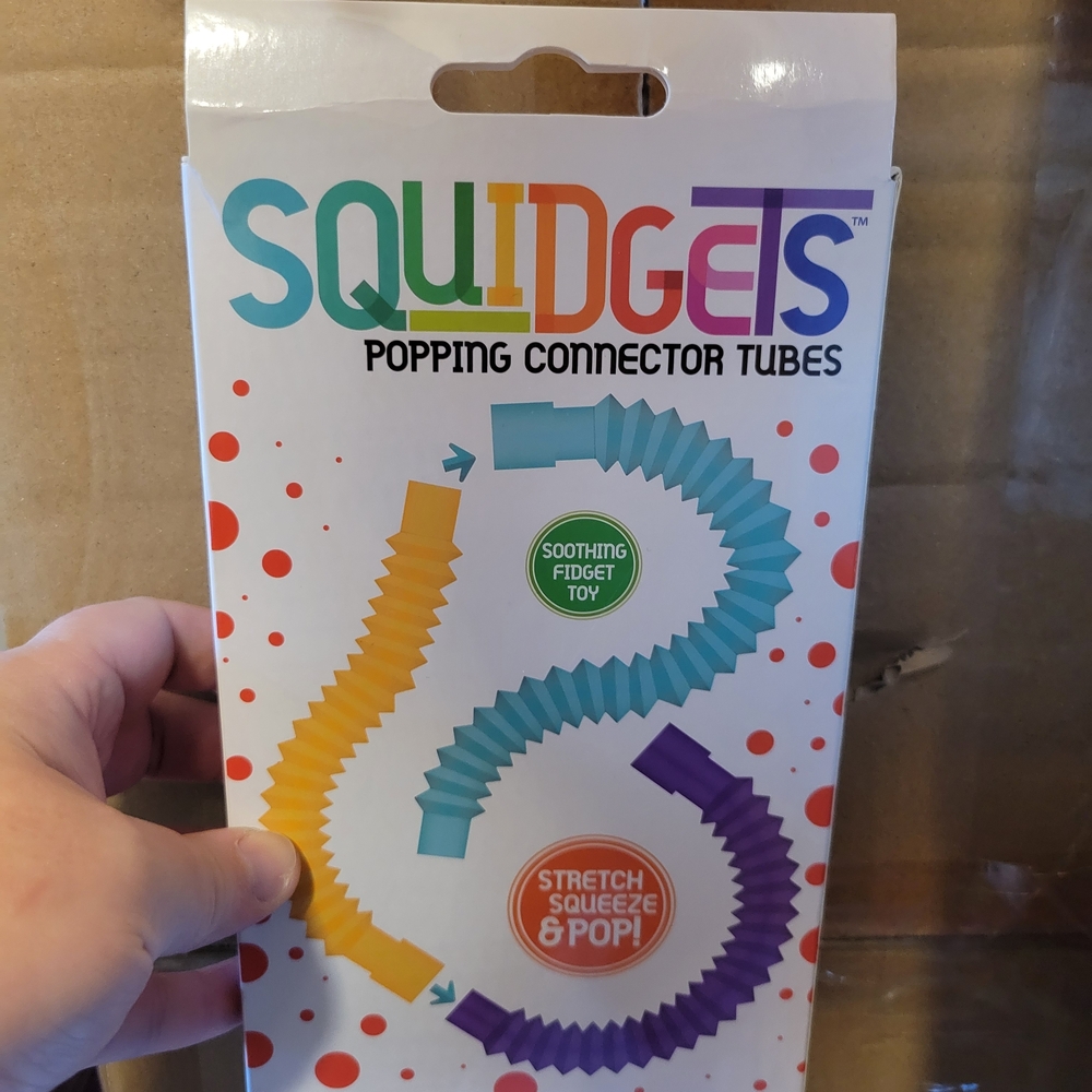 NIB Popping Connector Tubes - Colorful Fidget Toy